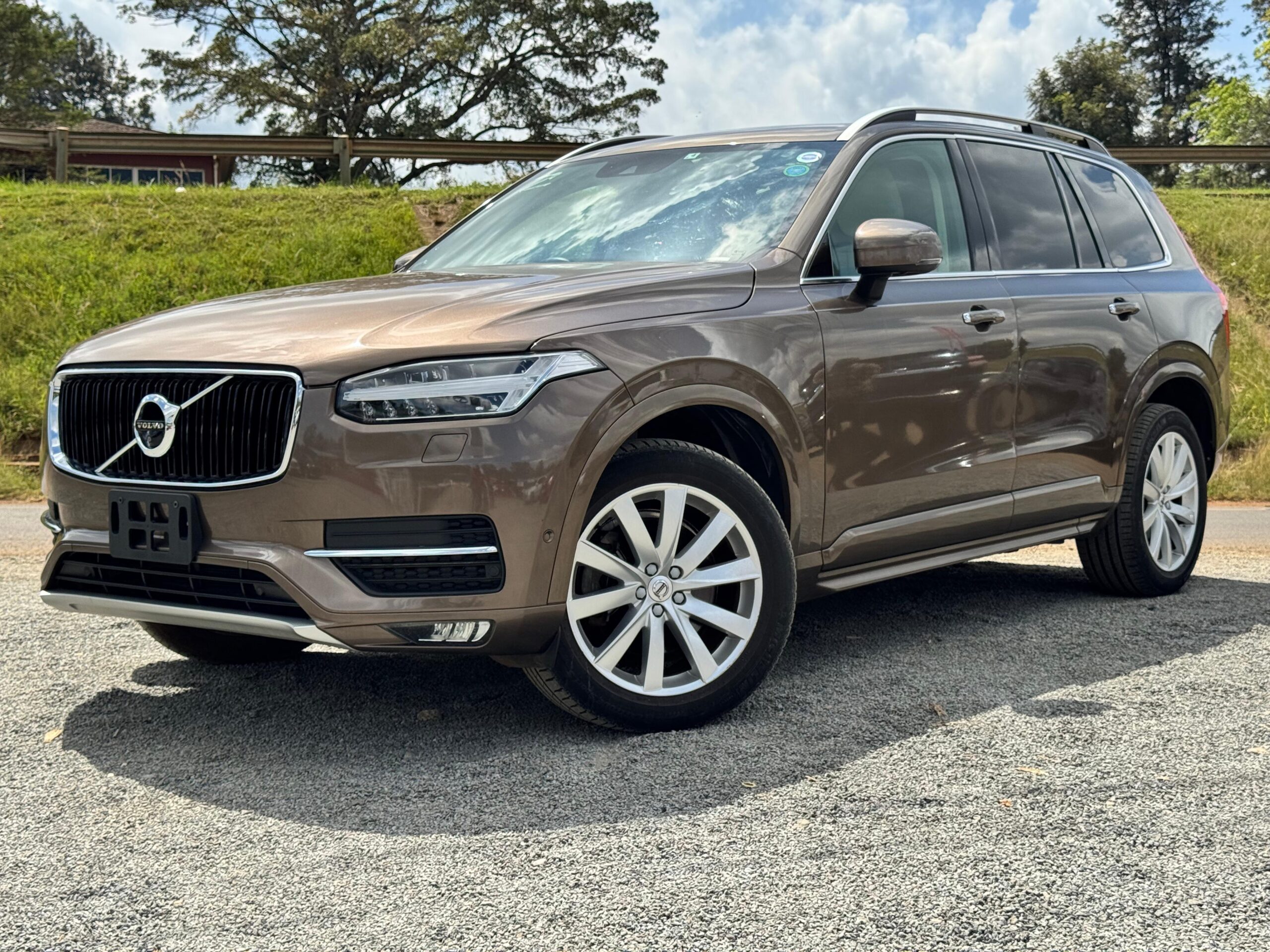 2017 – Volvo XC90 T5 – Bronze