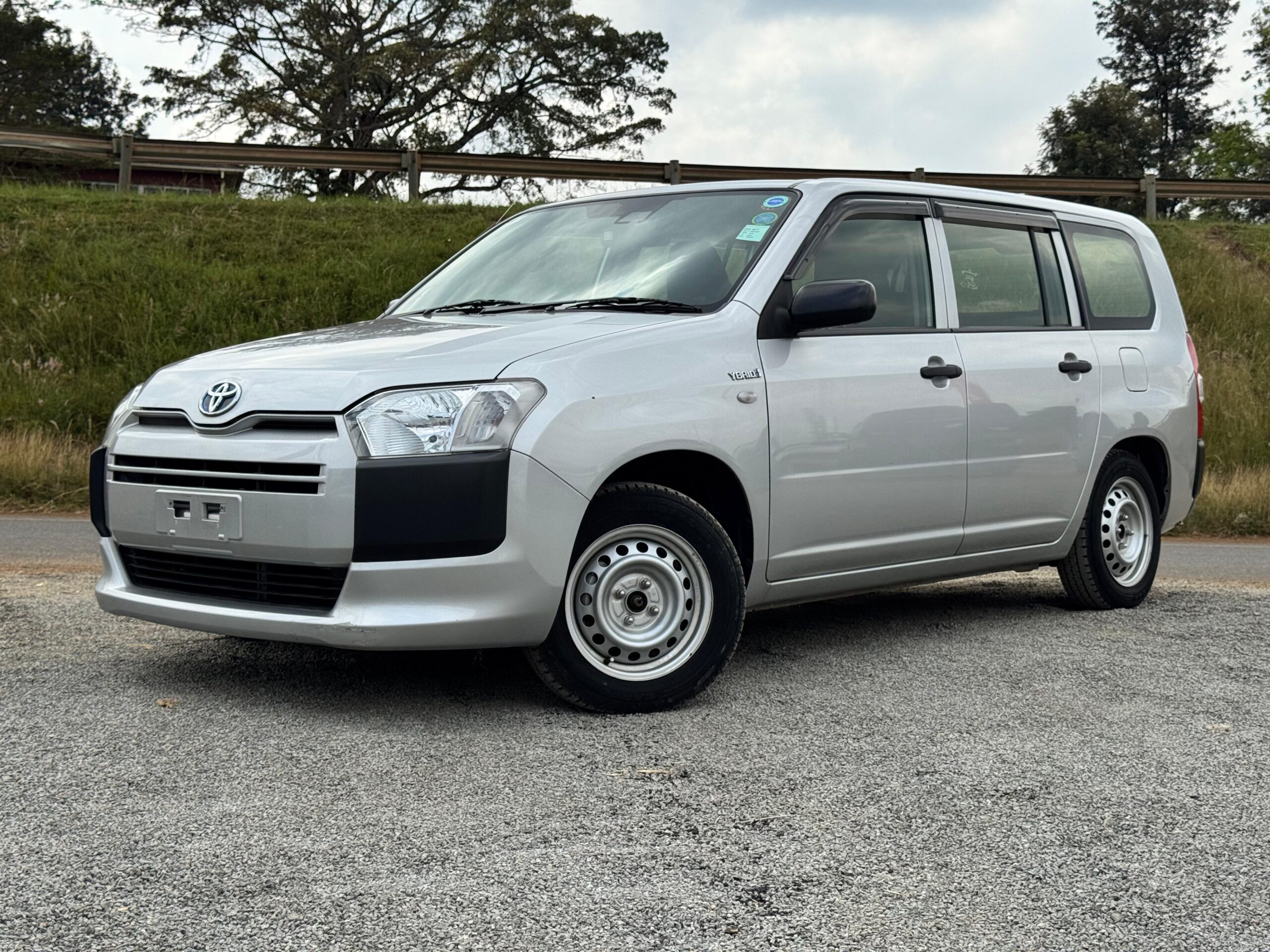 2018 – Toyota Probox Succeed – Silver