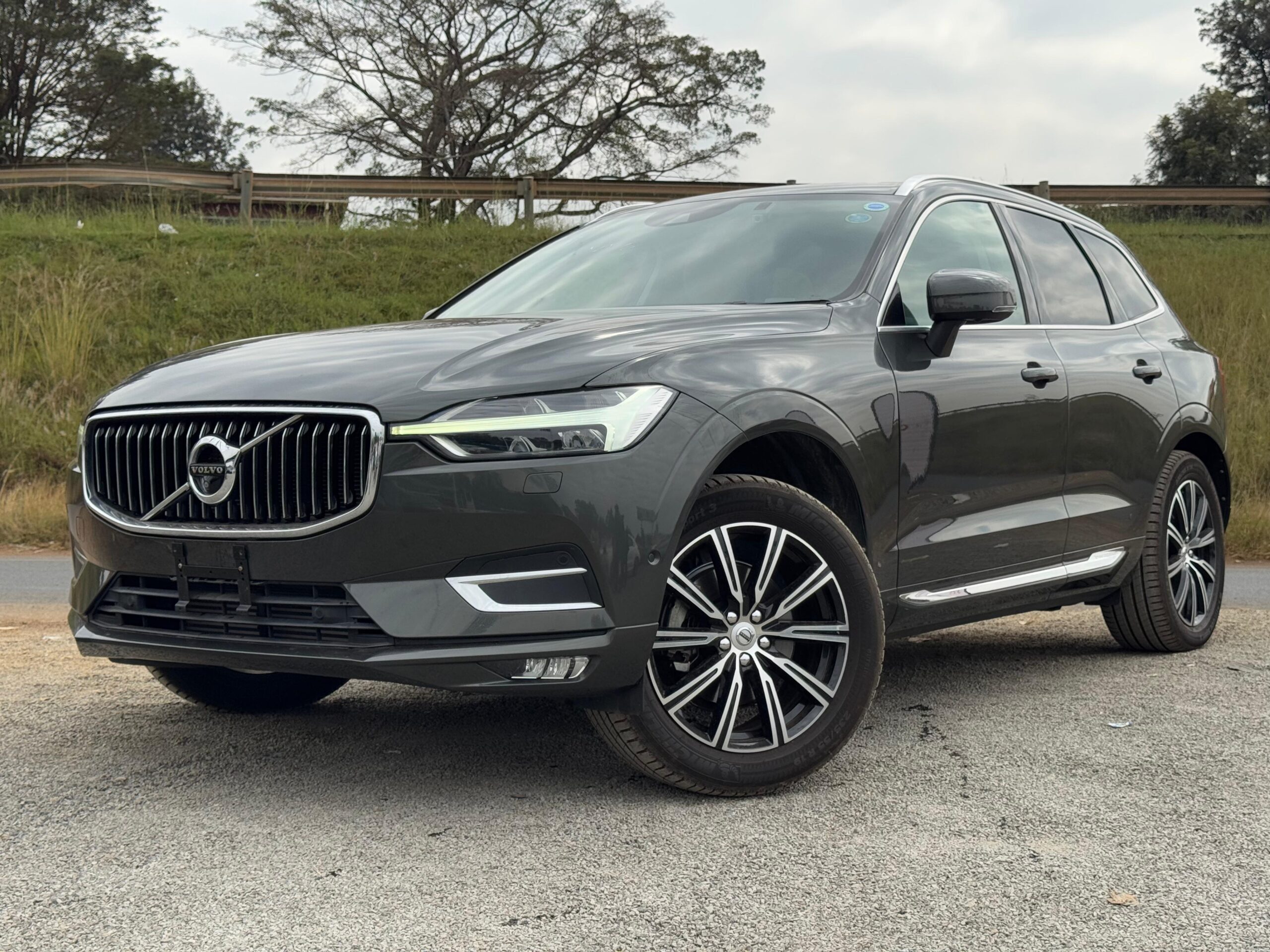 2018 – Volvo XC60 T5 – Gray