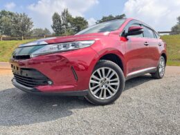 2017 – Toyota Harrier – Red
