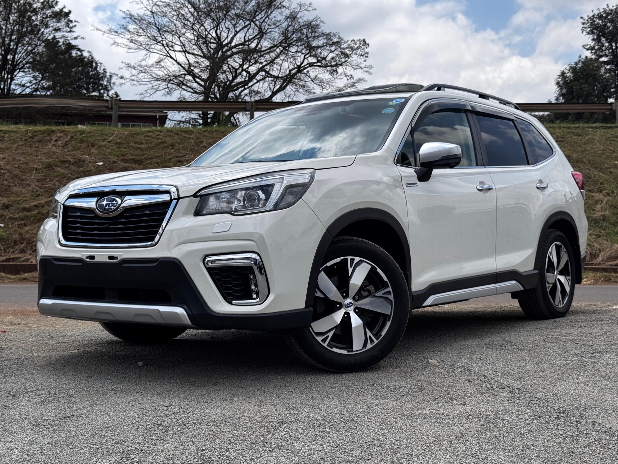 2018 – Subaru Forester  E-Boxer – White