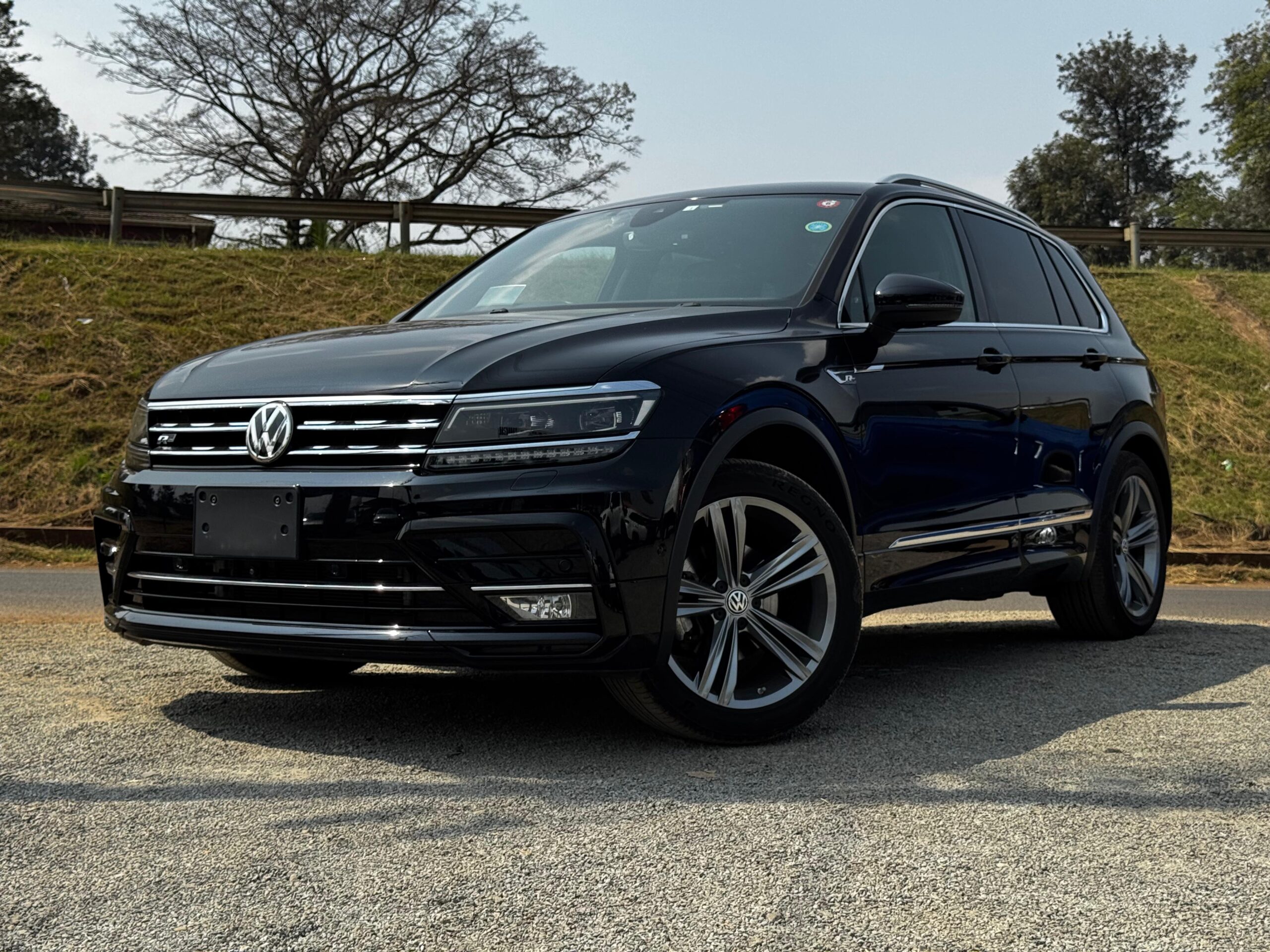 2018 – Volswagen Tiguan R TSI – Black