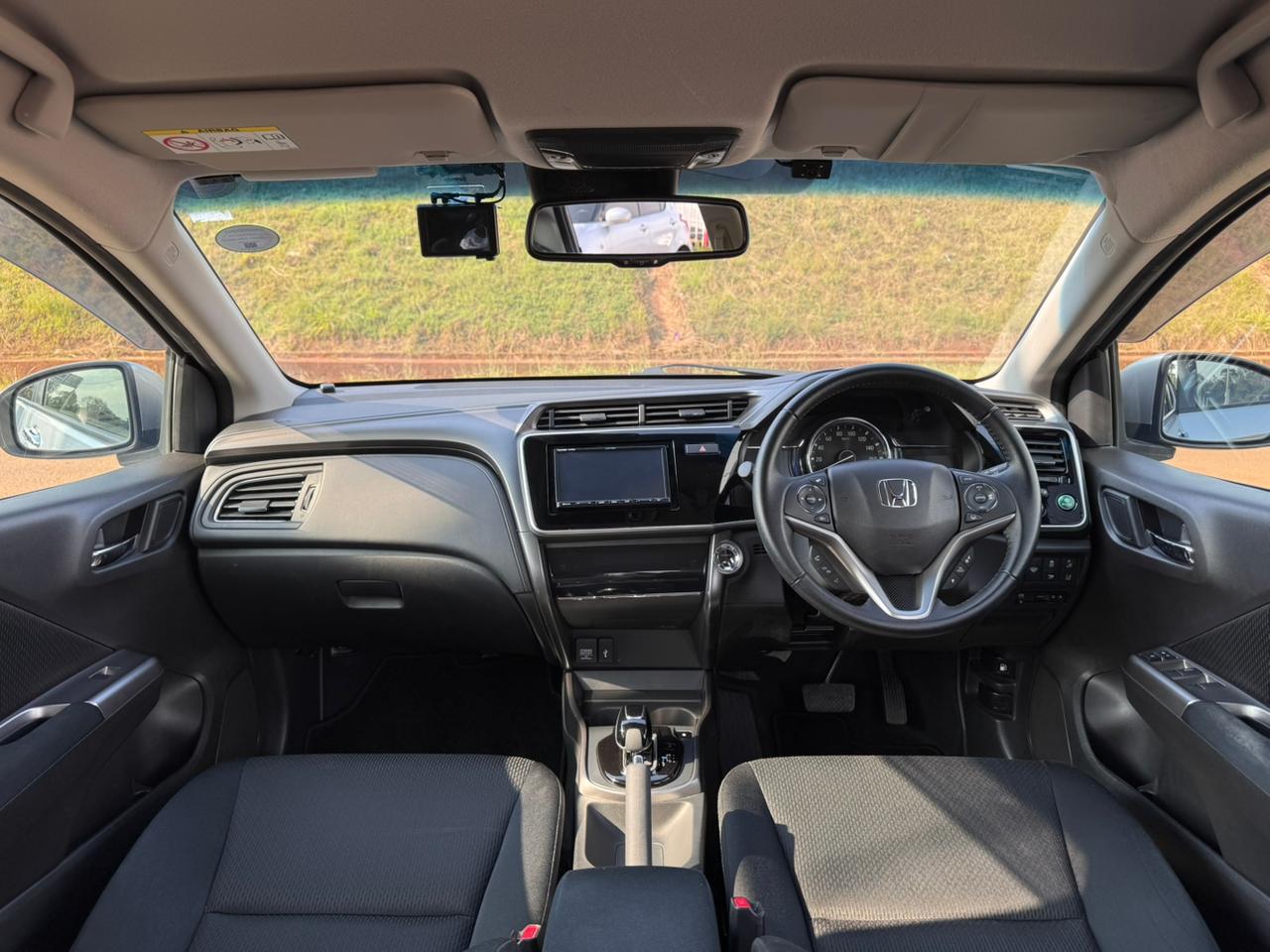 2019 – Honda Grace – Silver