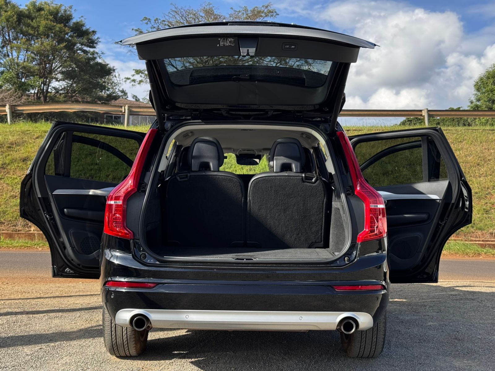 2018 – Volvo XC90 – Black