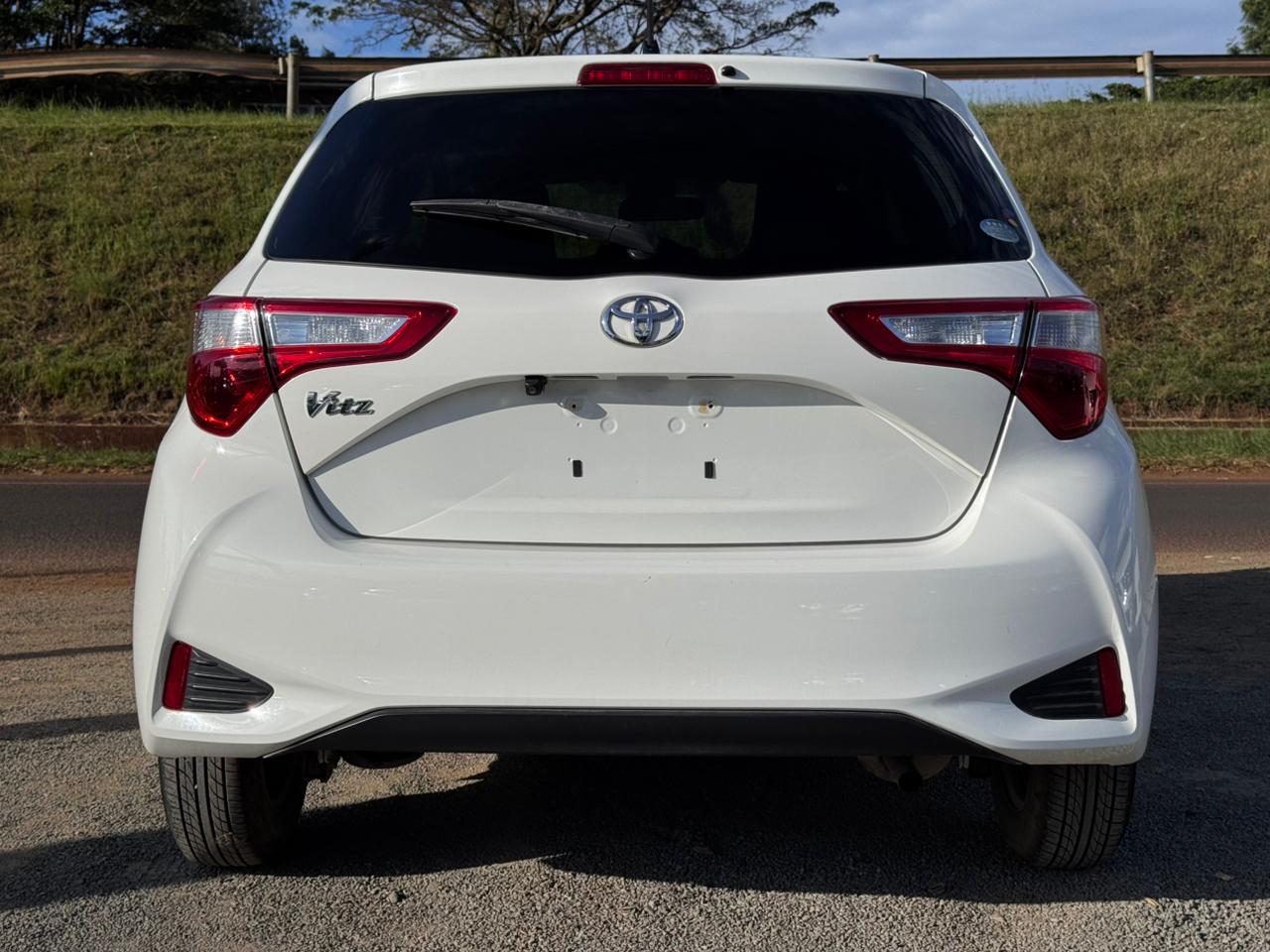 2018 – Toyota Vitz – White