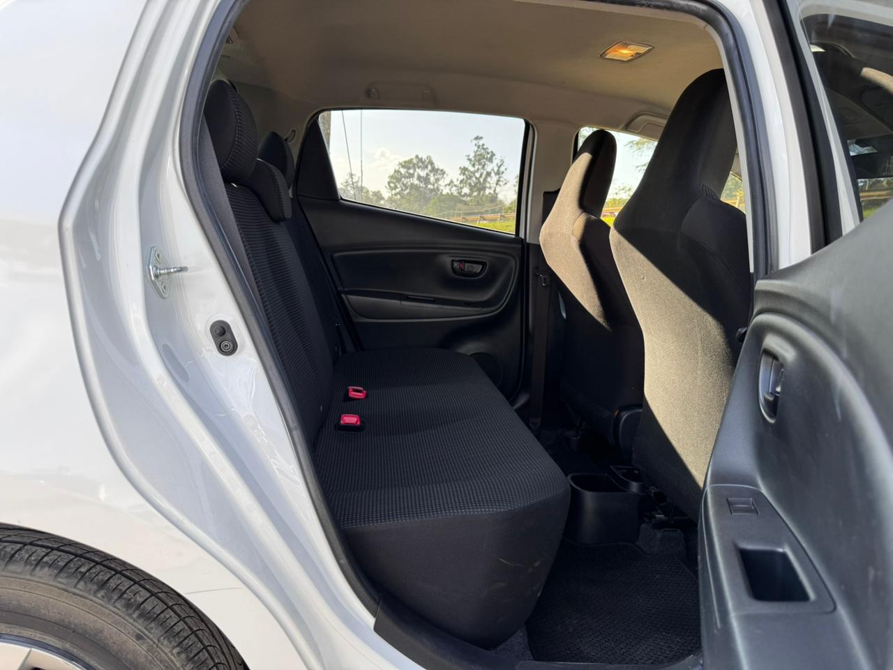 2018 – Toyota Vitz – White