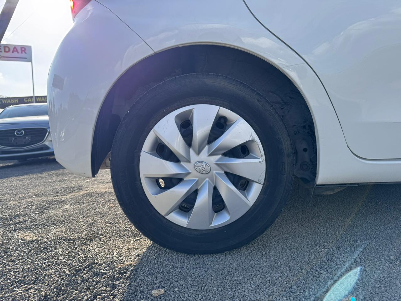 2018 – Toyota Vitz – White