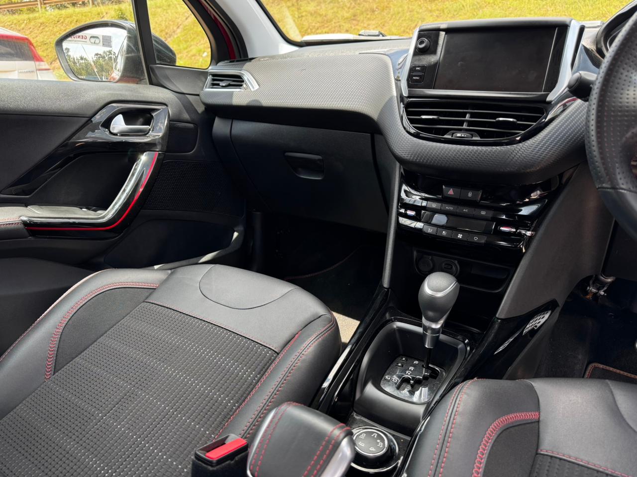 2019 – Peugeot GTline – Red