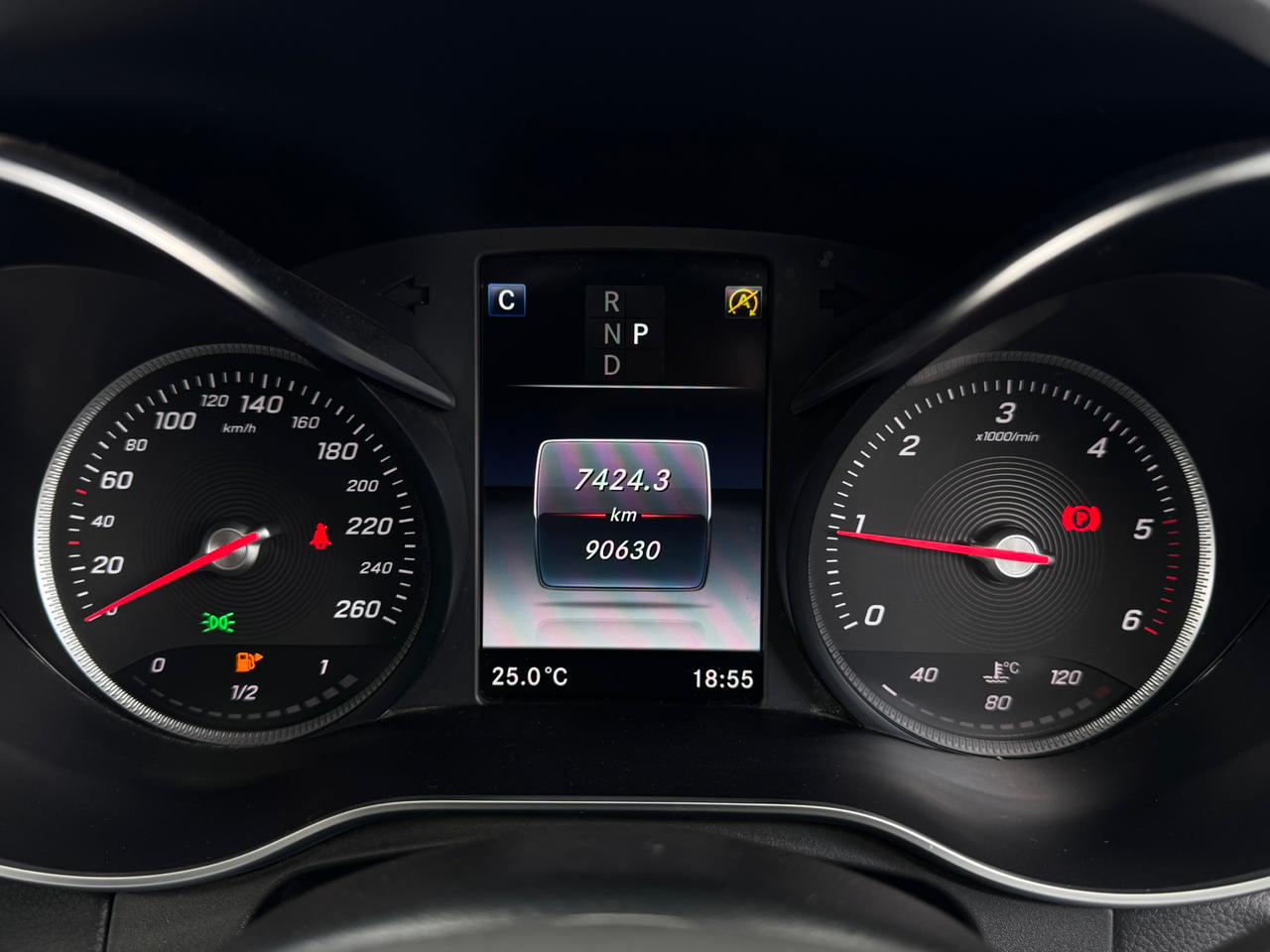 2018 – Mercedes Benz GLC 220D – White