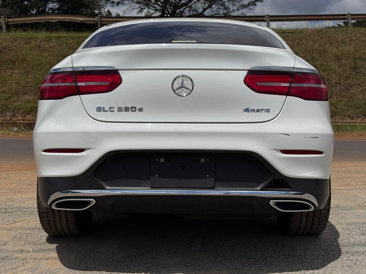 2018 – Mercedes Benz GLC 220D – White