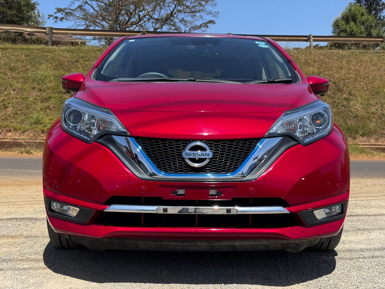 2018 – Nissan Note Medalist e-Power – Red