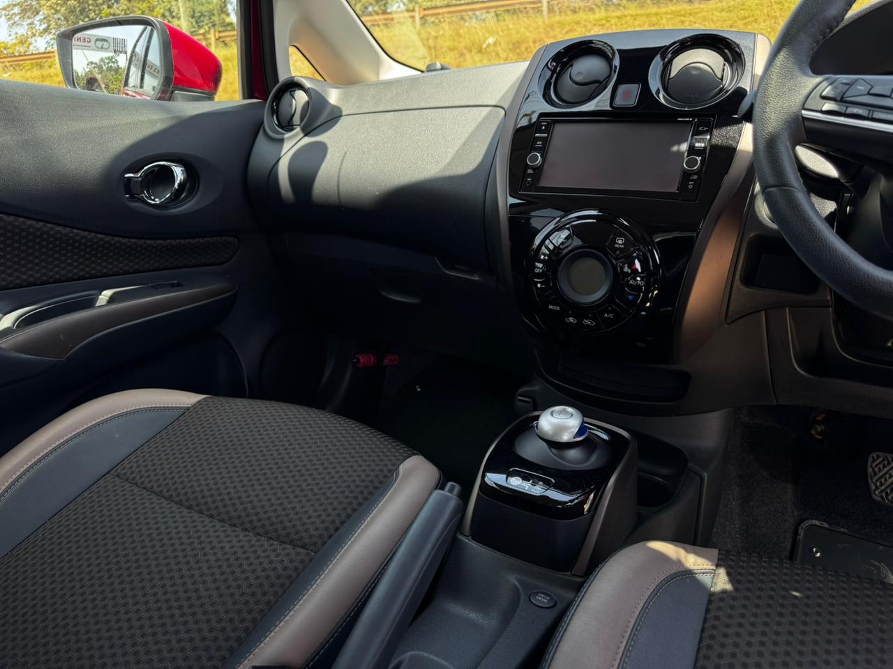 2018 – Nissan Note Medalist e-Power – Red