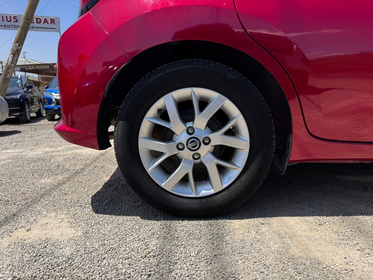 2018 – Nissan Note Medalist e-Power – Red