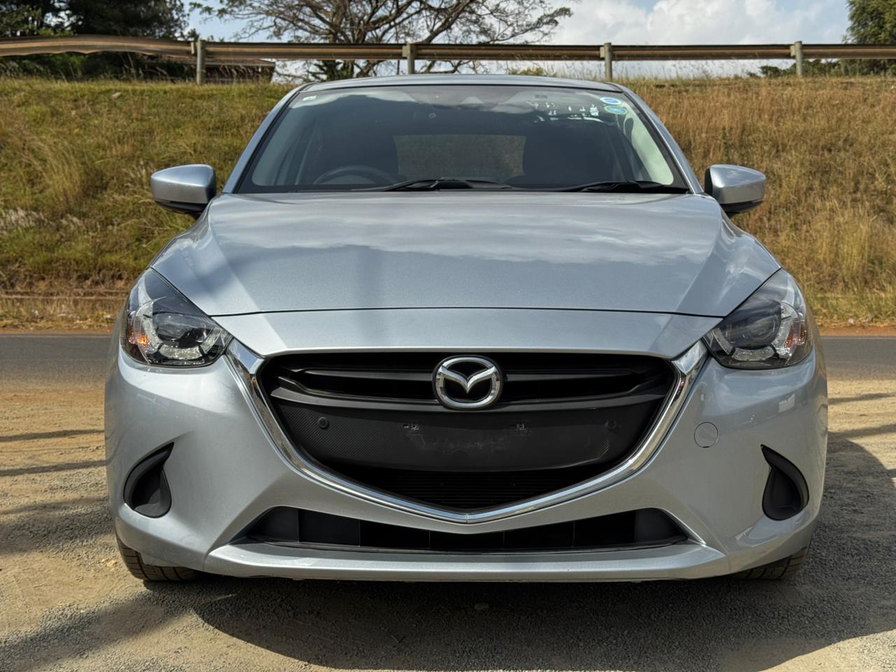 2018 – Mazda Demio – Silver