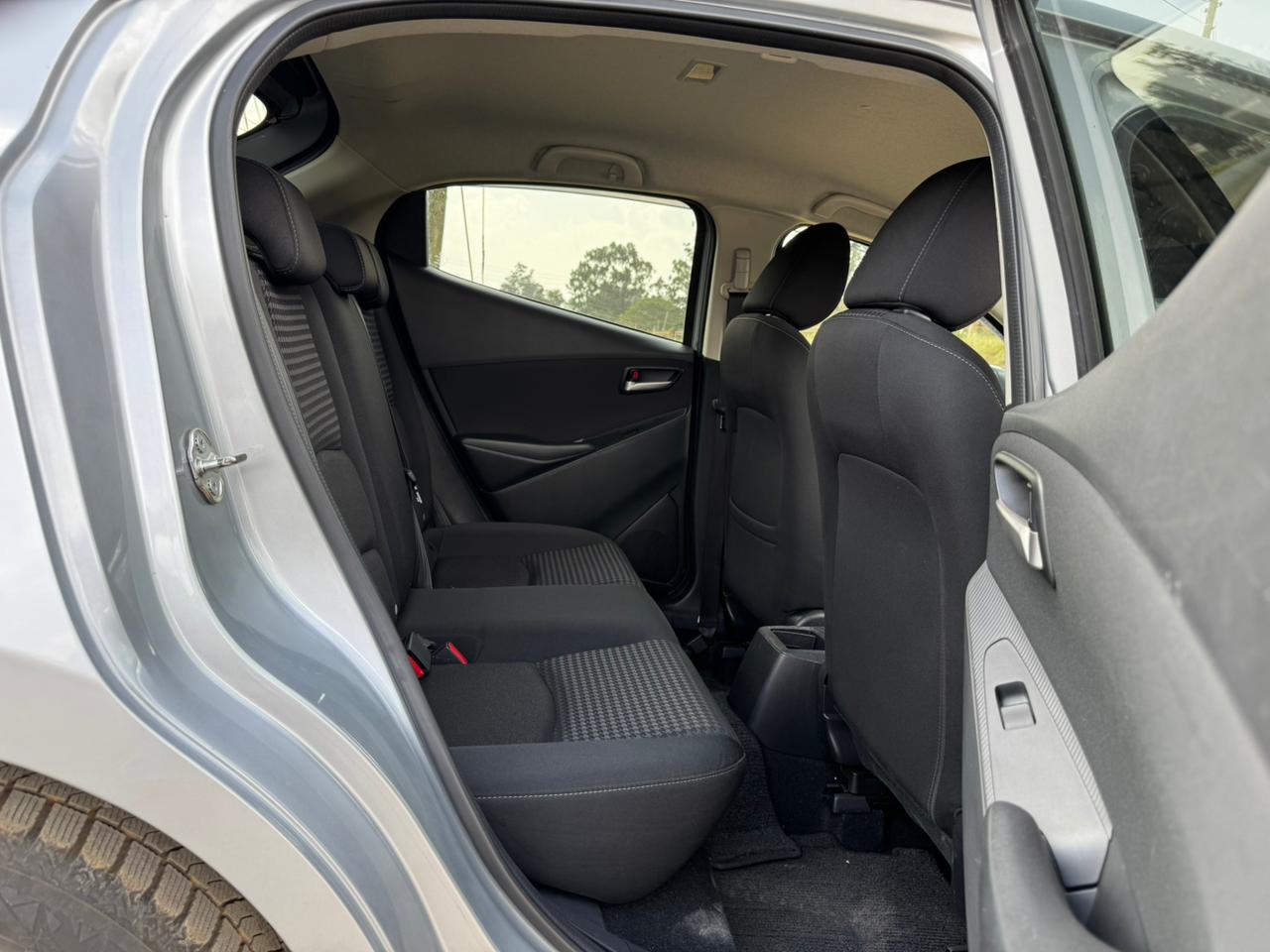 2018 – Mazda Demio – Silver