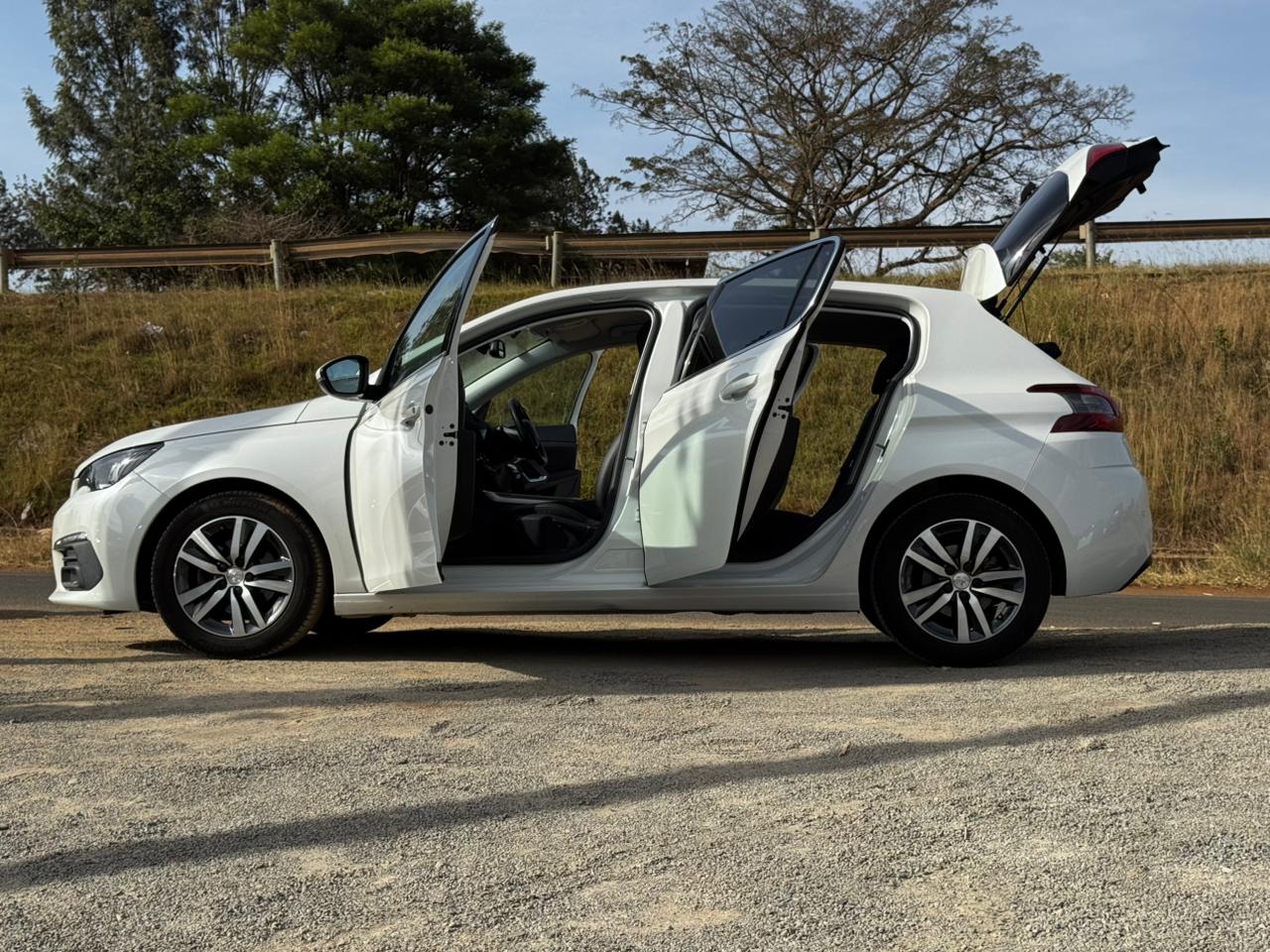 2018 – Peugeot 308 – White