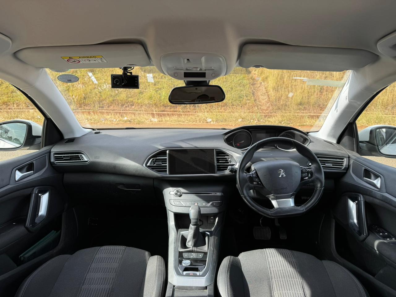 2018 – Peugeot 308 – White