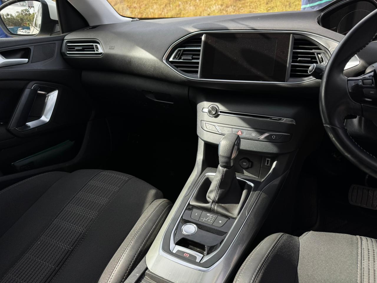 2018 – Peugeot 308 – White