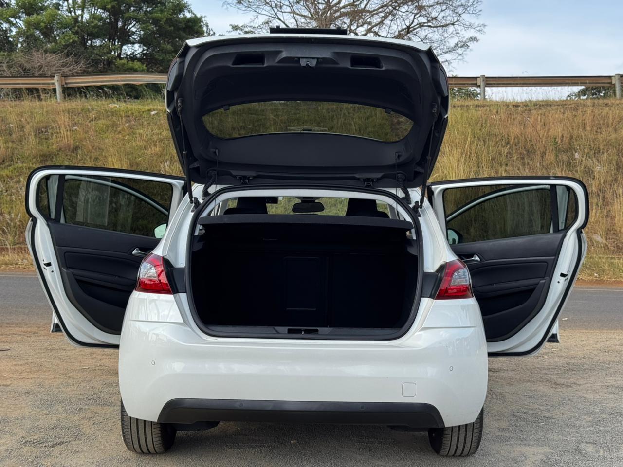 2018 – Peugeot 308 – White