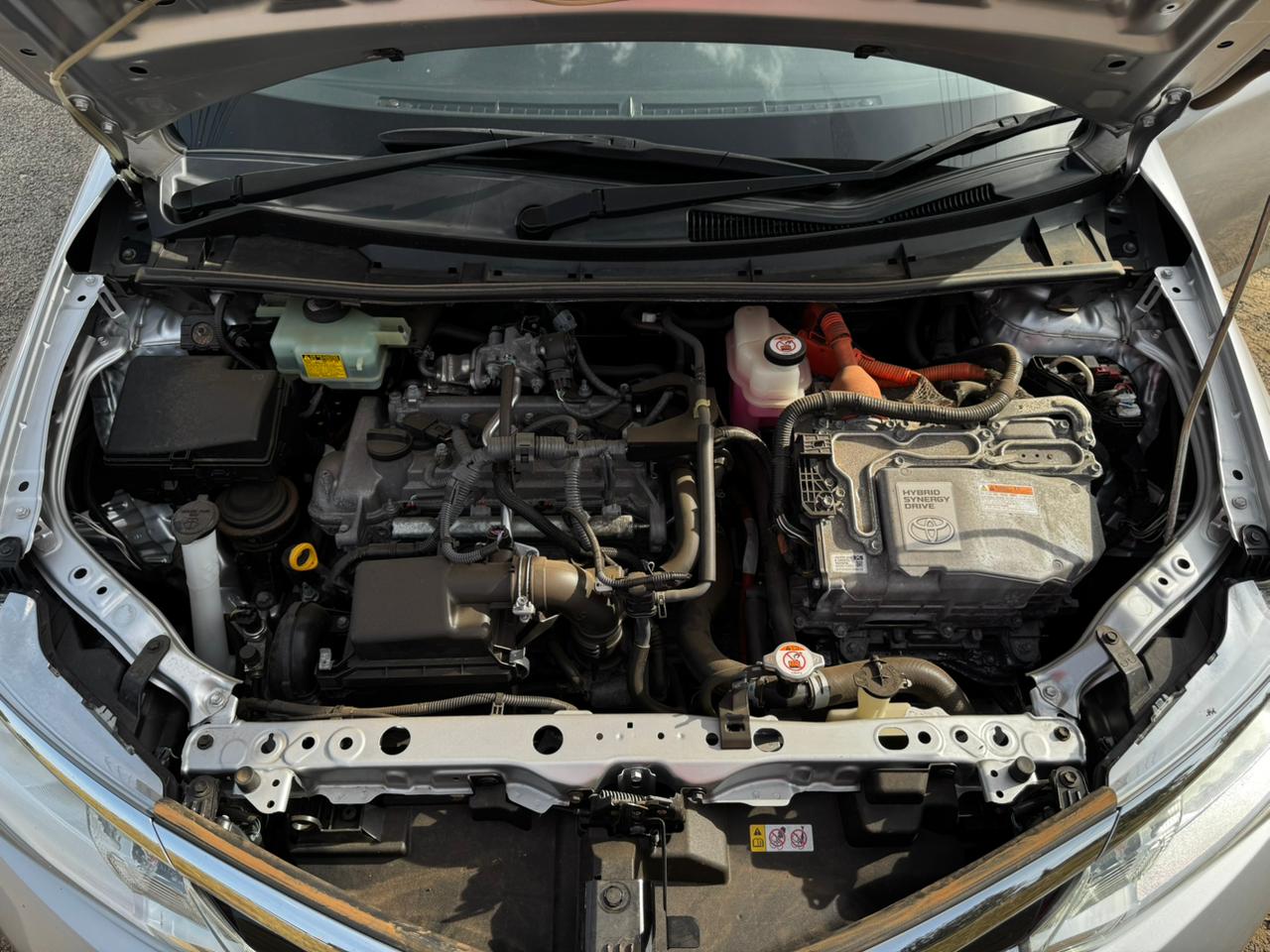 2018 – Toyota Fielder Hybrid – Silver