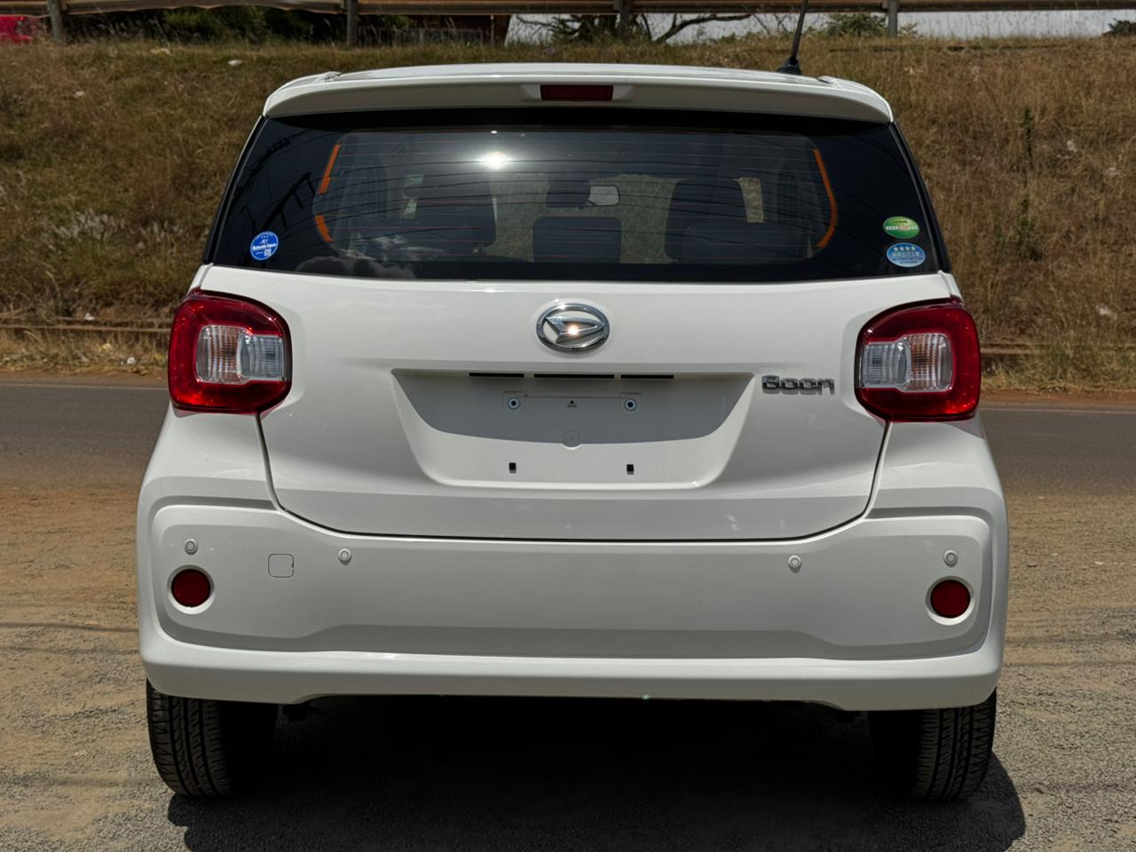 2018 – Daihatsu Boon – White