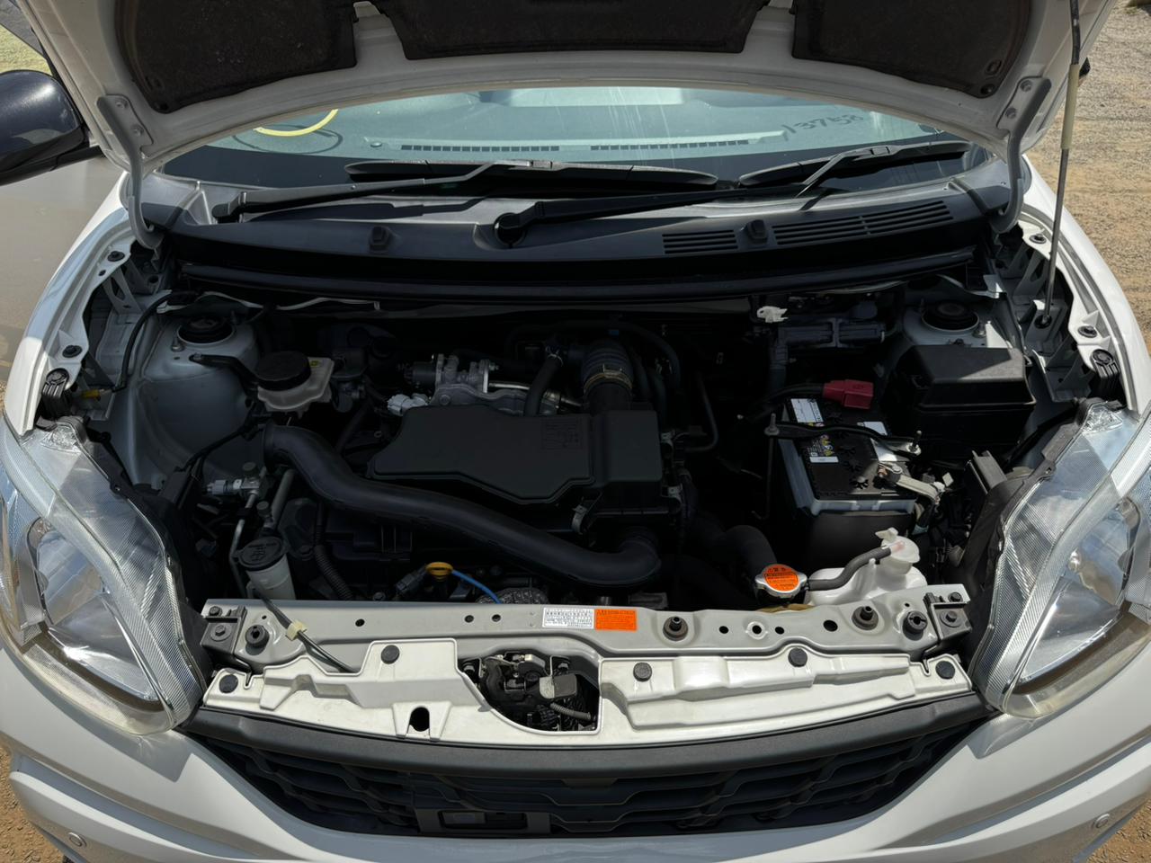 2018 – Daihatsu Boon – White