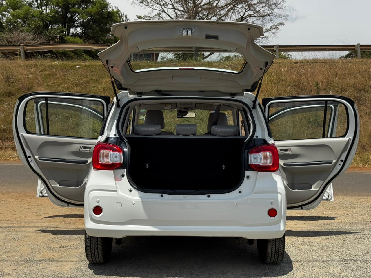 2018 – Daihatsu Boon – White