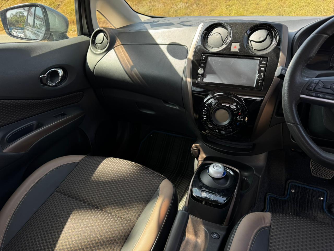 2018 – Nissan Note Medalist epower – Grey