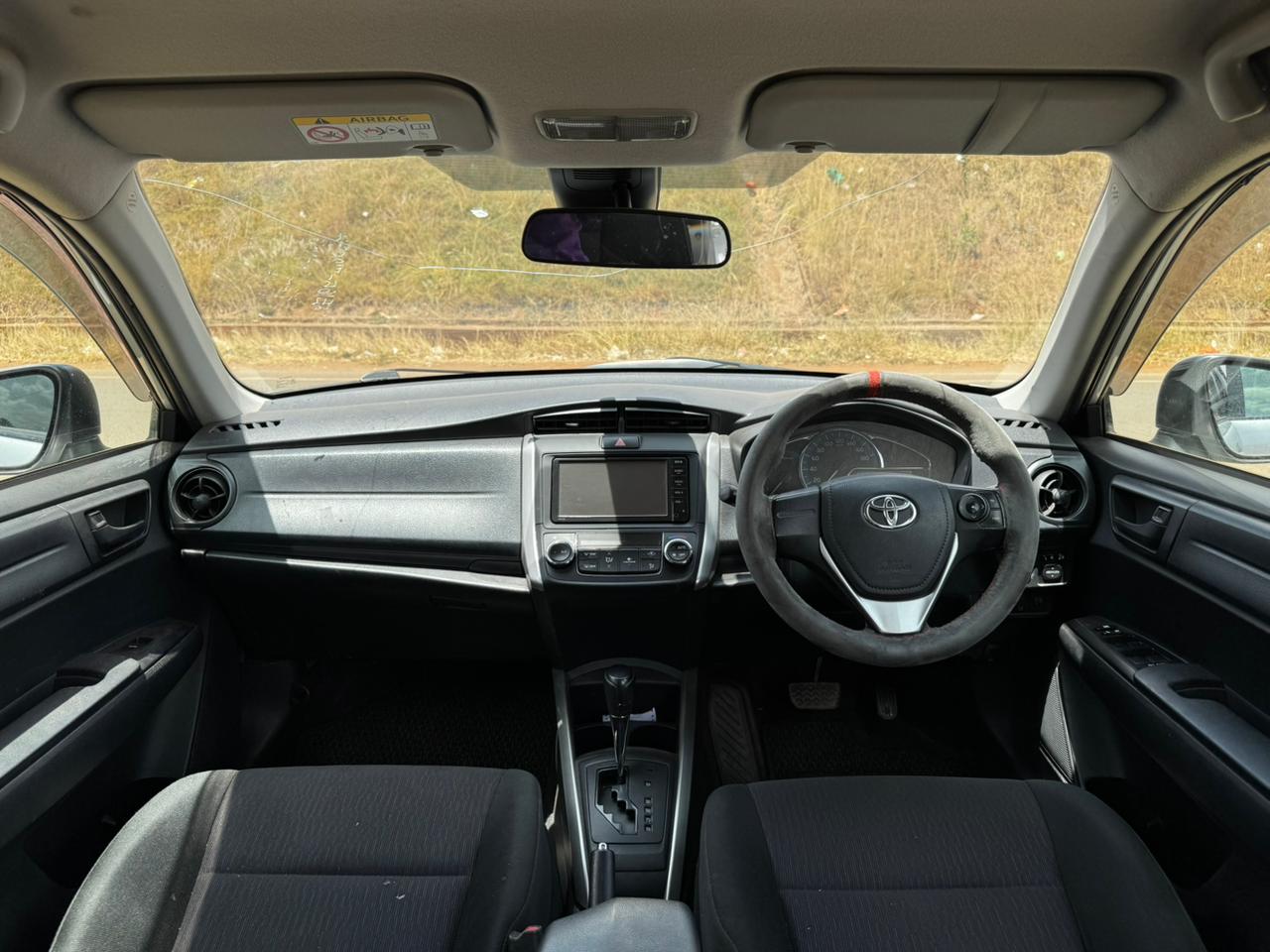 2018 – Toyota Fielder Hybrid – Silver