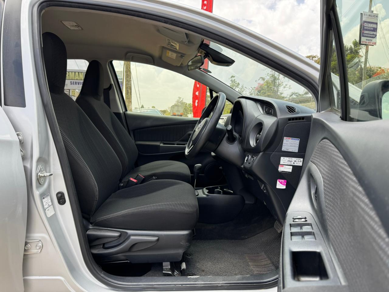 2018 – Toyota Vitz – Silver