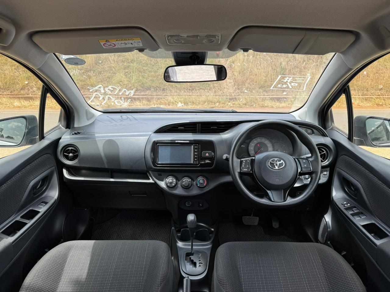2018 – Toyota Vitz – Silver