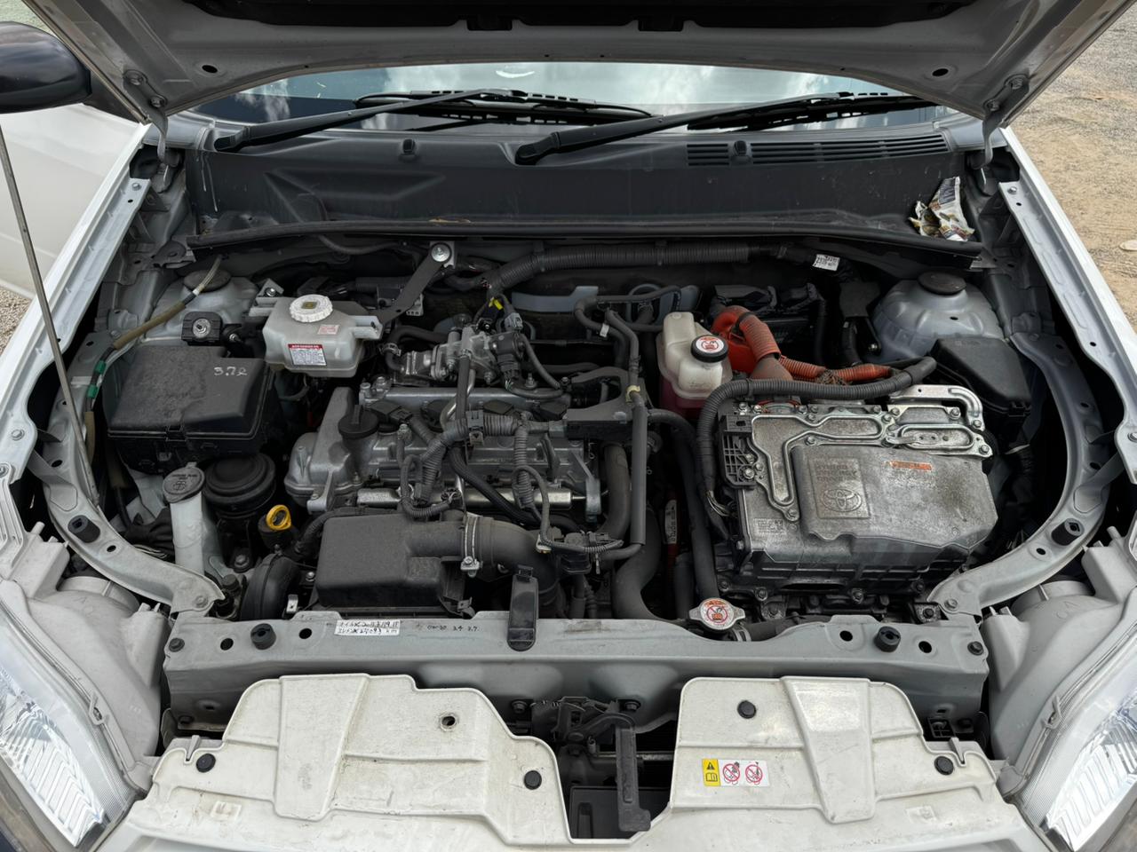 2019 – Toyota Probox Hybrid – White