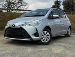 2018 – Toyota Vitz – Silver