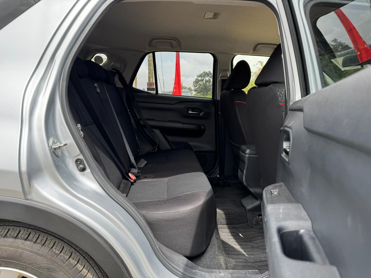 2018- Toyota Raize – Silver