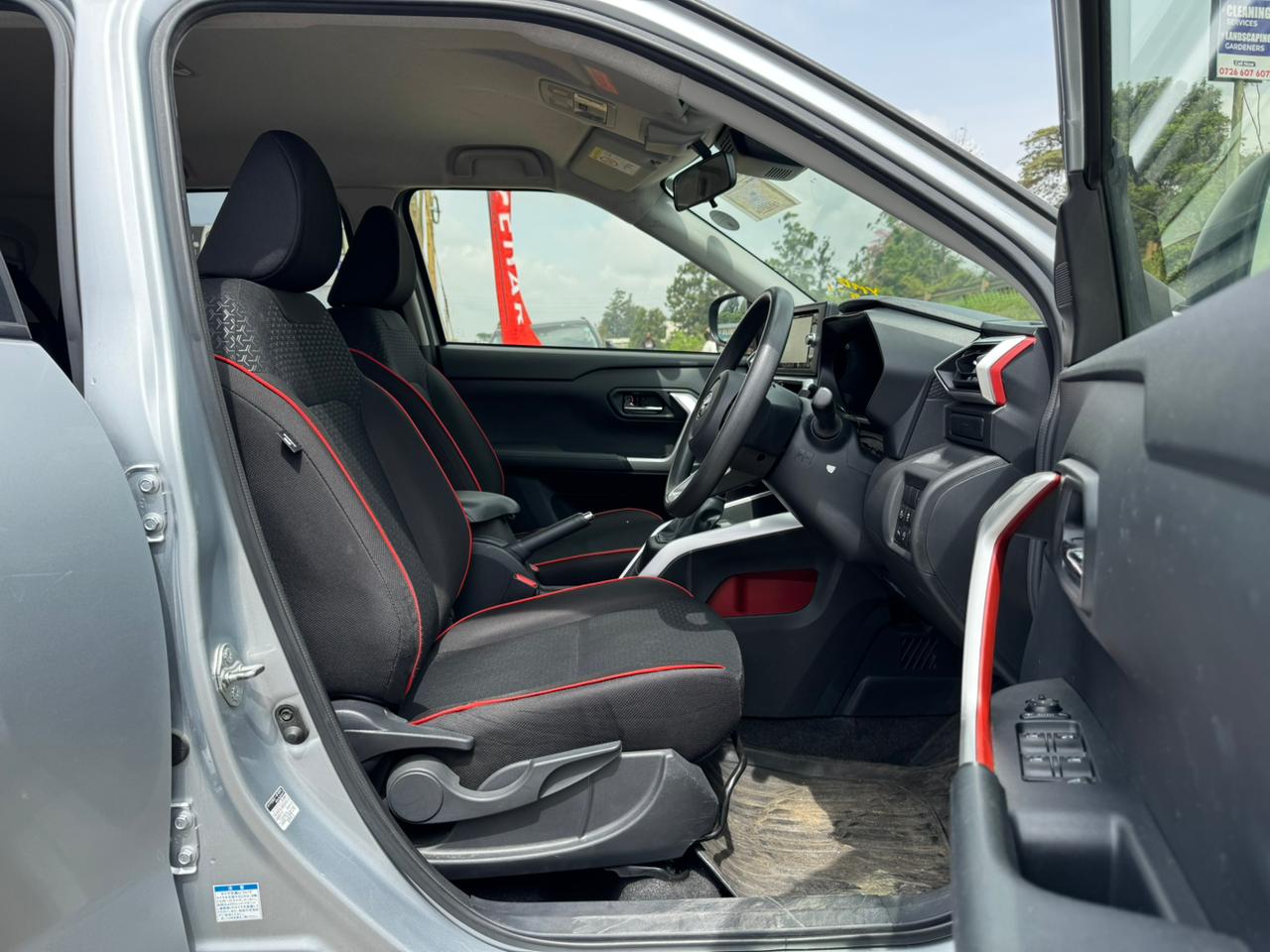 2018- Toyota Raize – Silver
