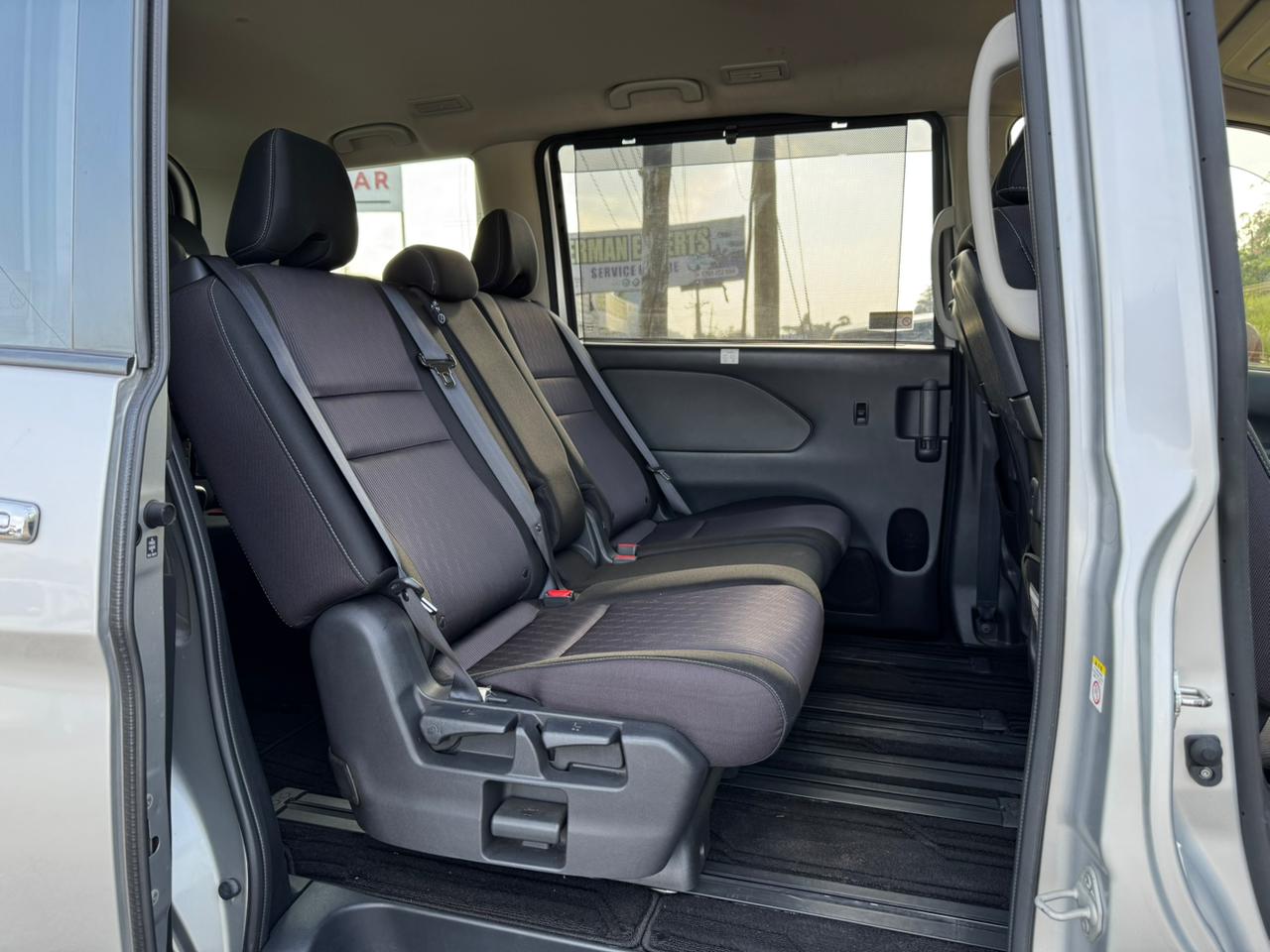 2019-Nissan Serena HighwayStar (Hybrid)- Silver