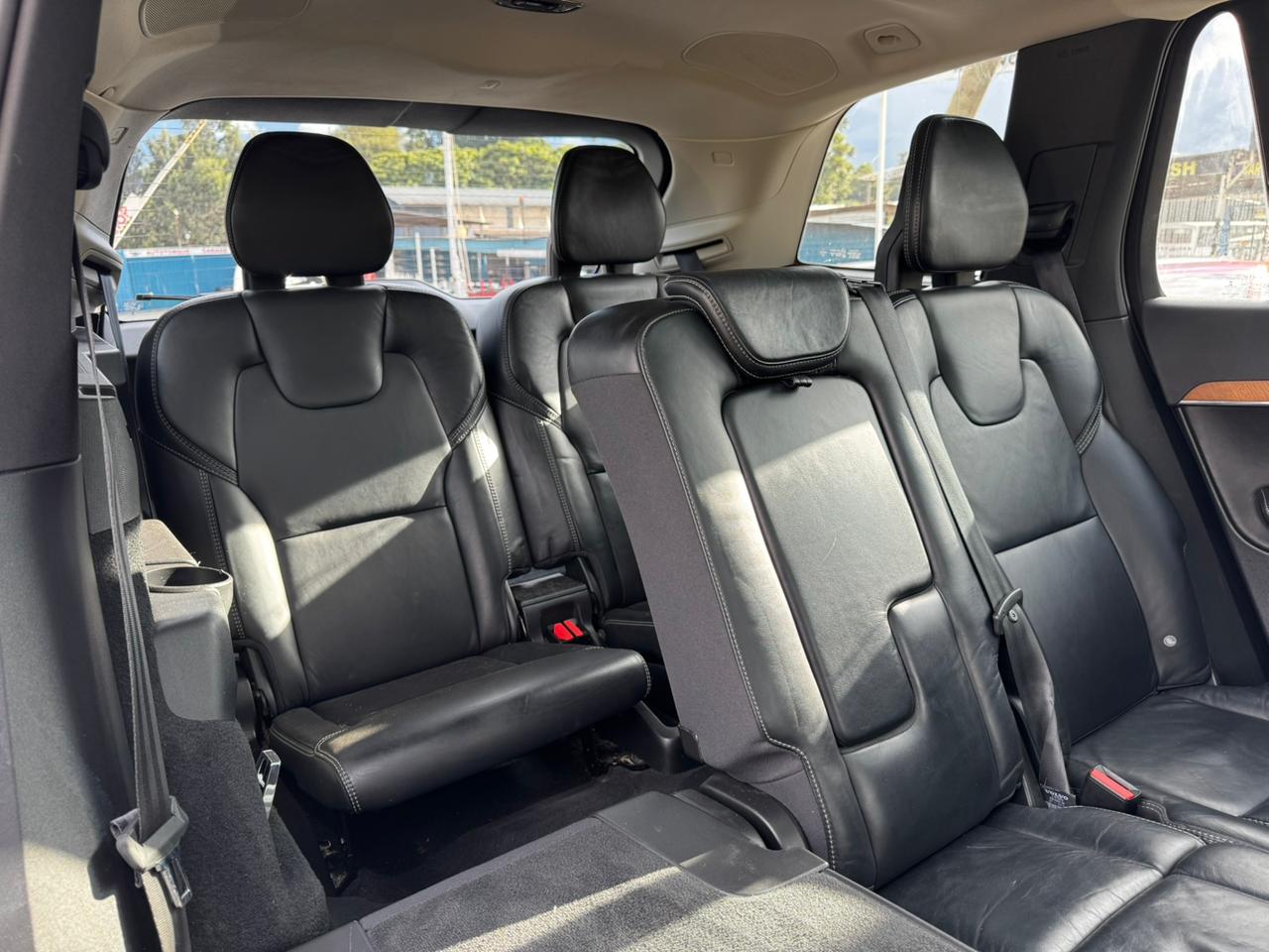 2018- Volvo XC90 T6- Blue