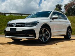 2018- Volkswagen Tiguan R -White
