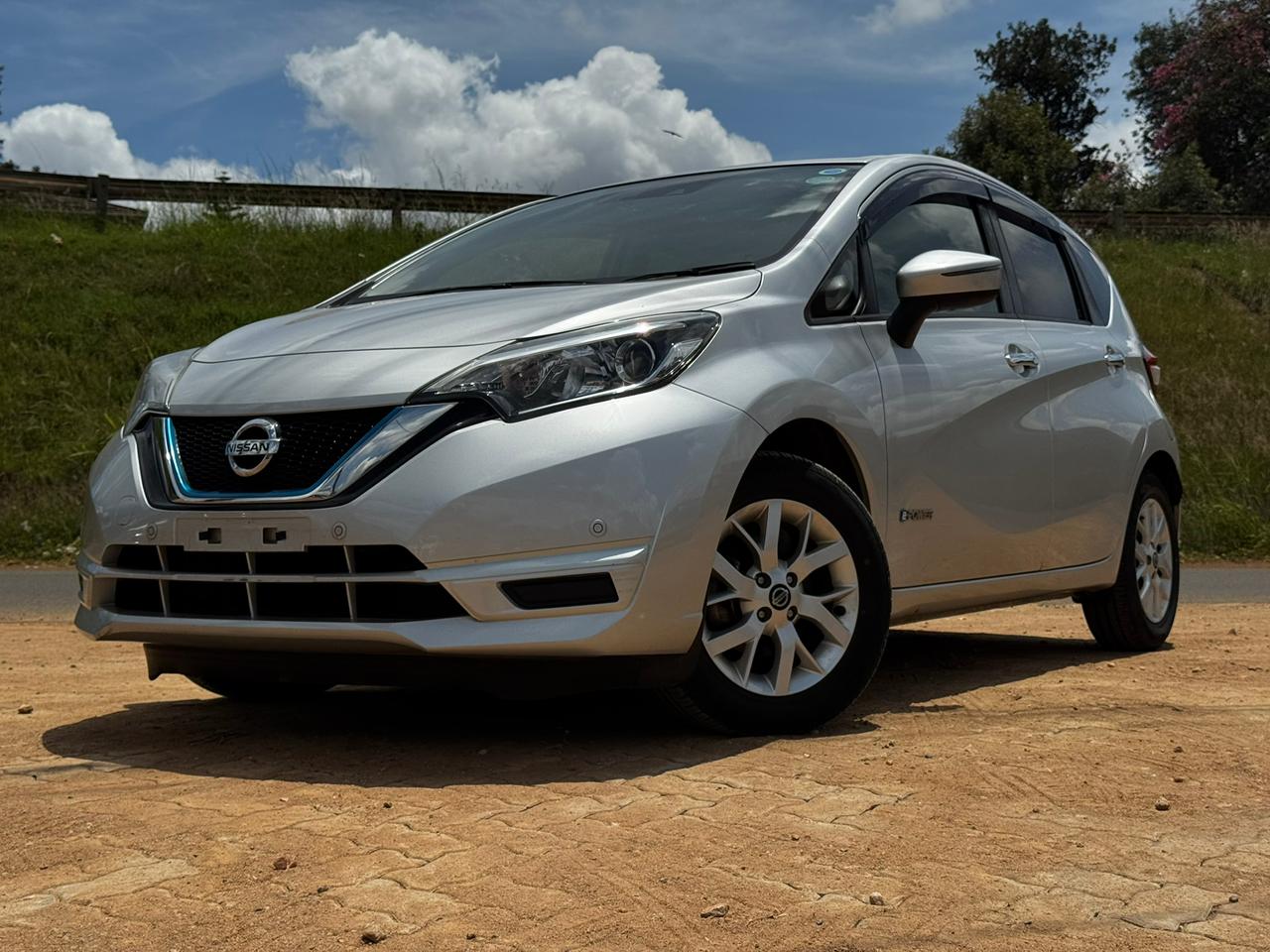 2019 -Nissan Note – Silver