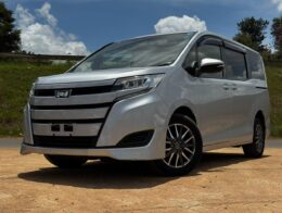 2018-Toyota Noah – Silver