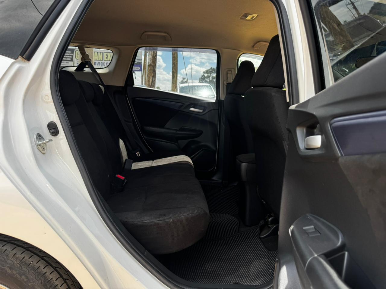 2019 -Honda Fit Shuttle – White