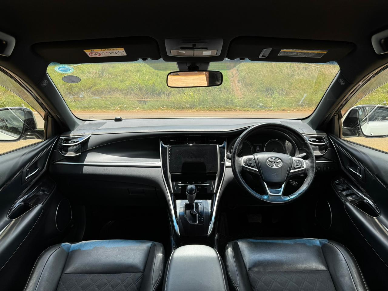 2017 – Toyota Harrier – White