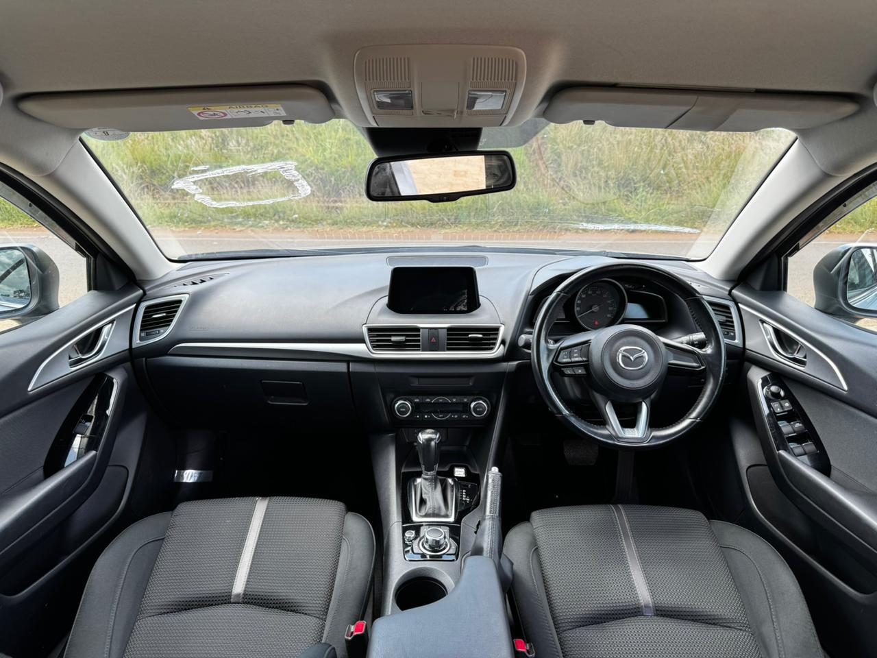 2018- Mazda Axela (SkyactiveG) – Silver