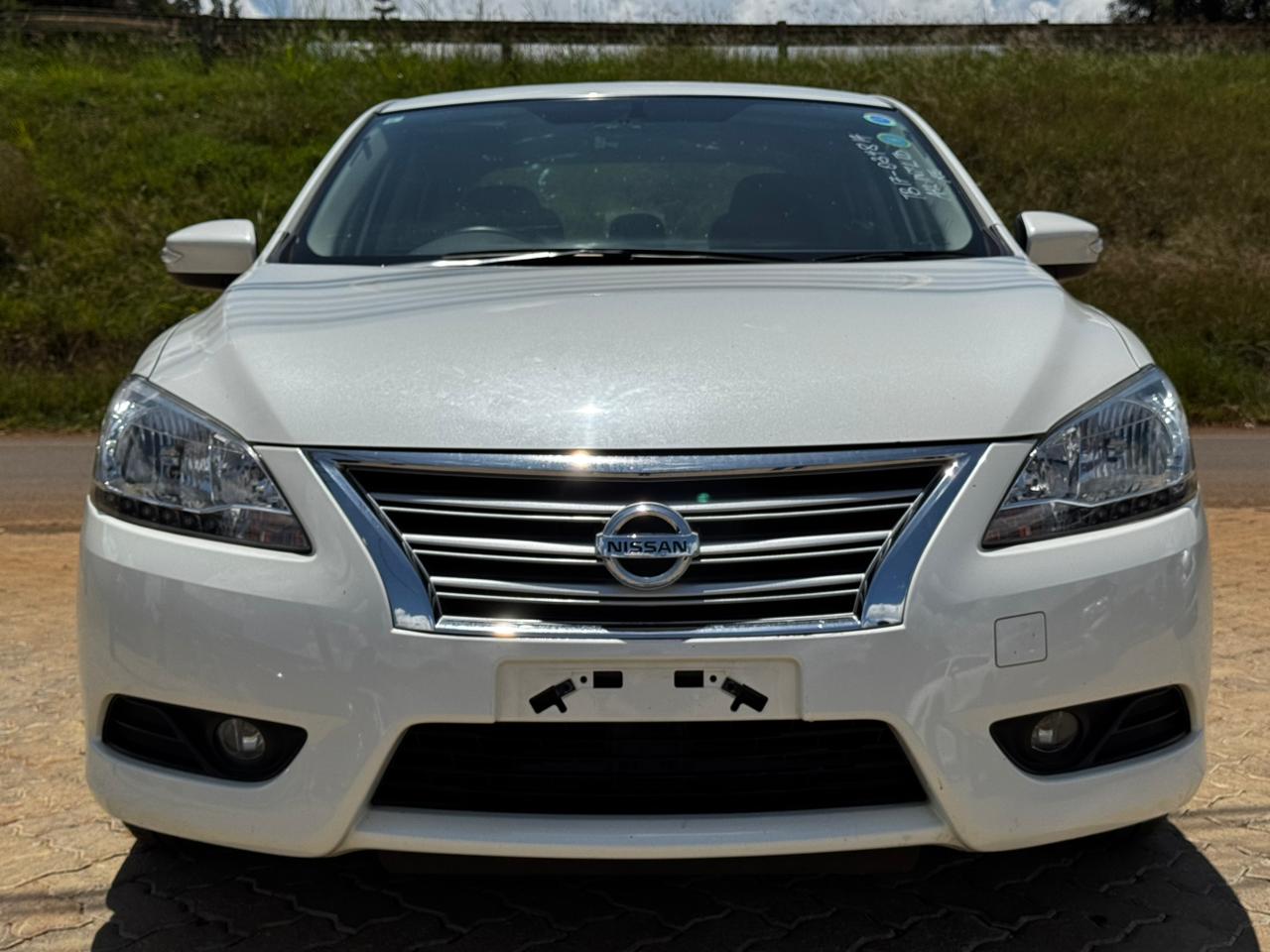 2019 – Nissan Sylphy -White