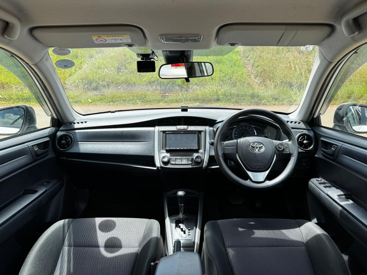 2019 – Toyota Fielder (Hybrid) -White