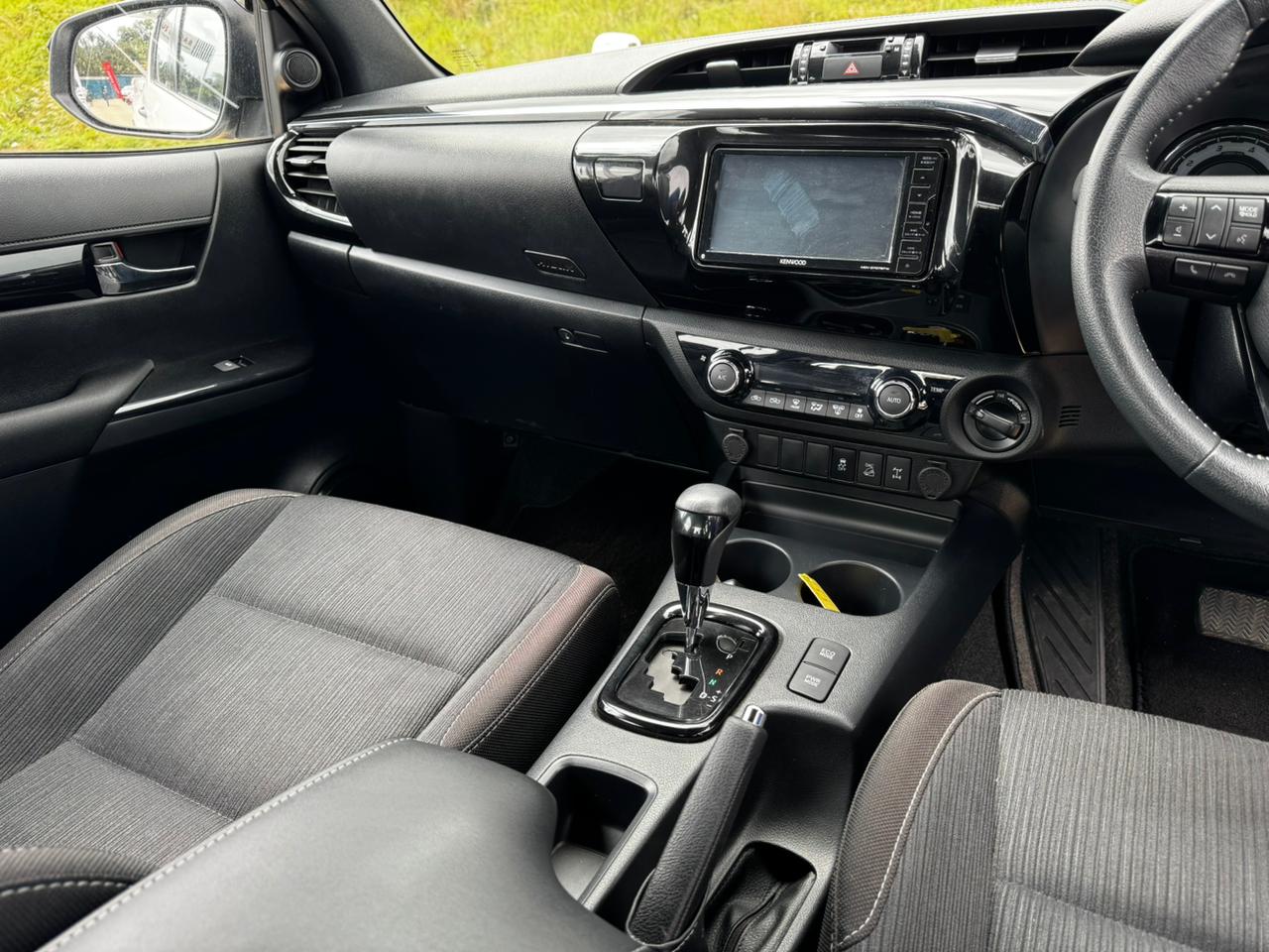 2020 -Toyota Hilux Double Cab -White