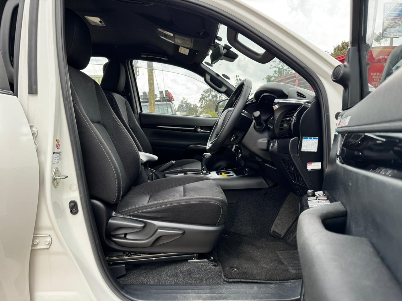 2020 -Toyota Hilux Double Cab -White
