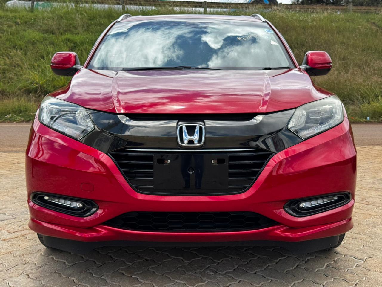 2018 -Honda Vezel (Hybrid) – Red