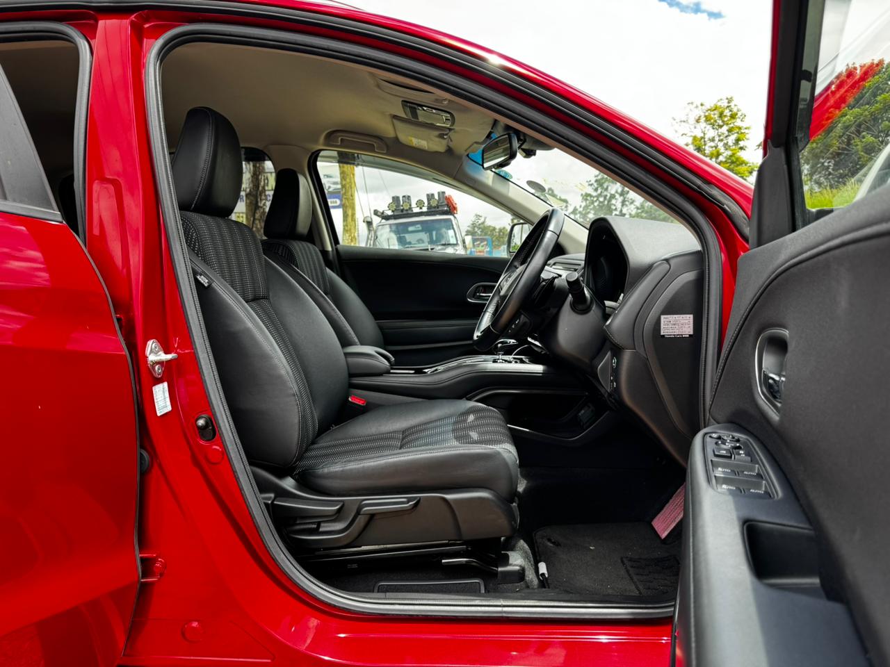 2018 -Honda Vezel (Hybrid) – Red