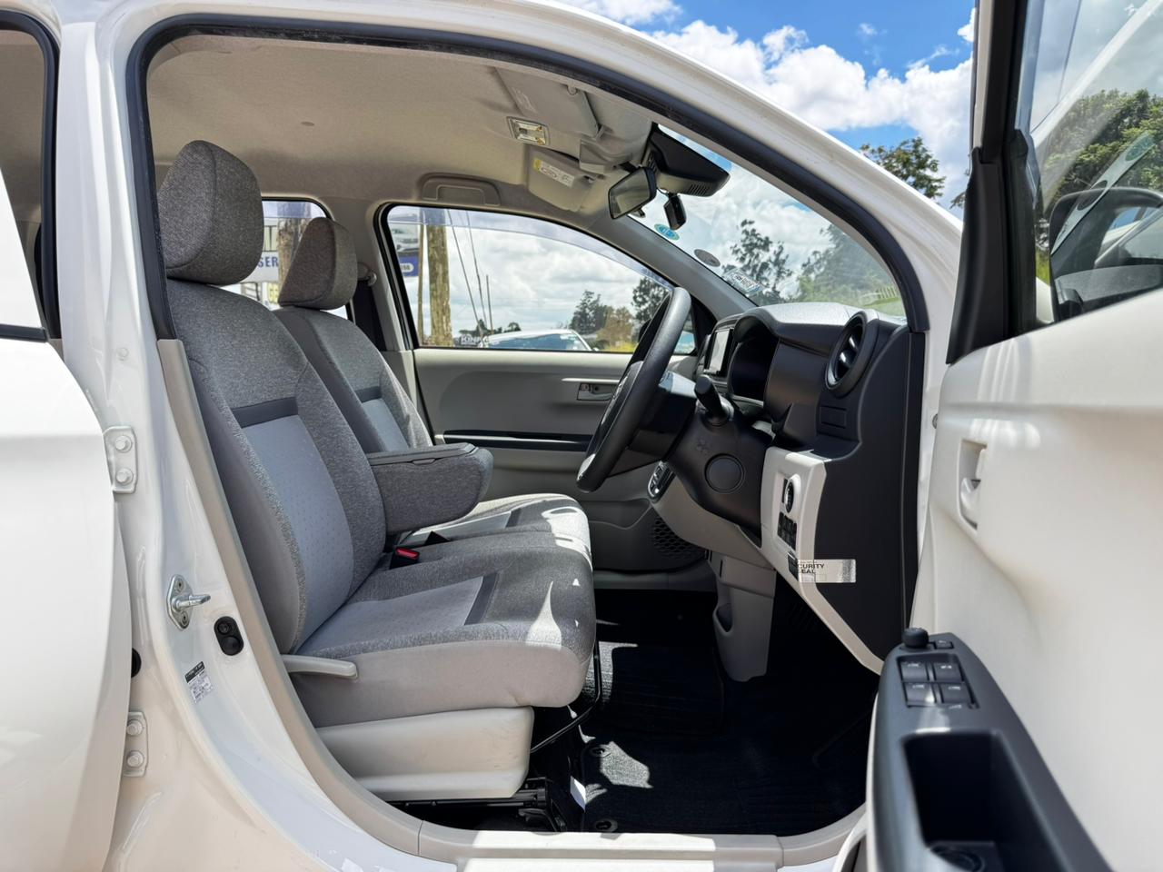 2020 -Toyota Passo -White